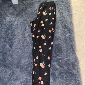 Floral Pants - H&M 🌸